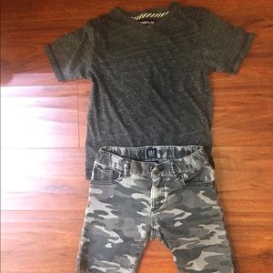Boys t-shirt and shorts size 5 & 6